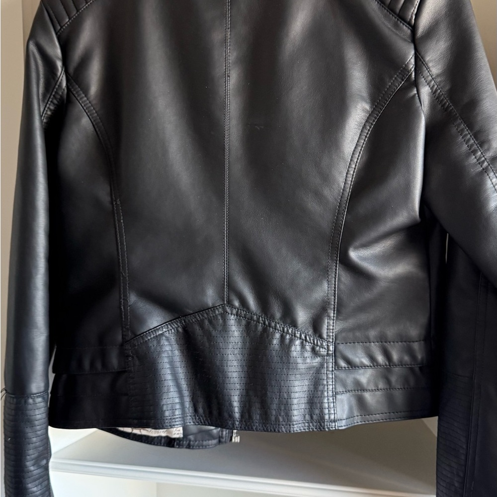 Catalonia Black Faux Leather Jacket with Zipper Details Size M - Picture 6 of 8